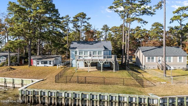 3465 Janiero Road, Arapahoe, NC 28510