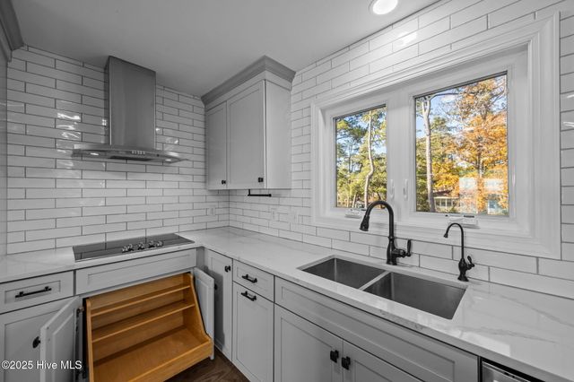 3465 Janiero Road, Arapahoe, NC 28510