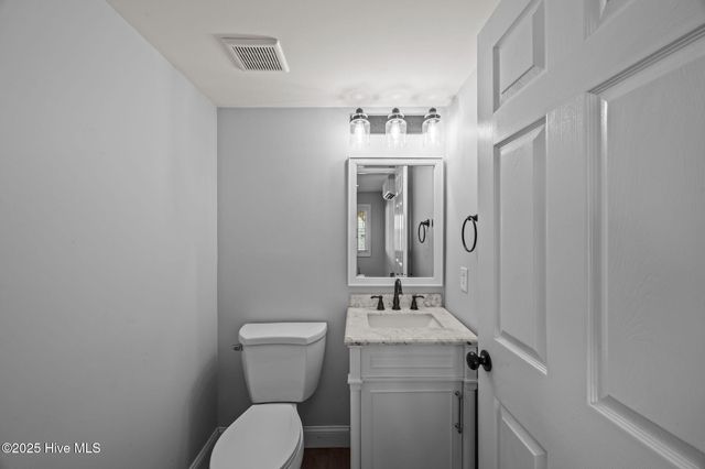 3465 Janiero Road, Arapahoe, NC 28510