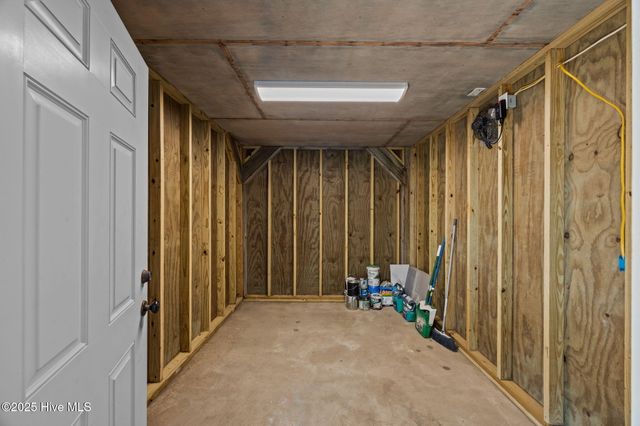 3465 Janiero Road, Arapahoe, NC 28510