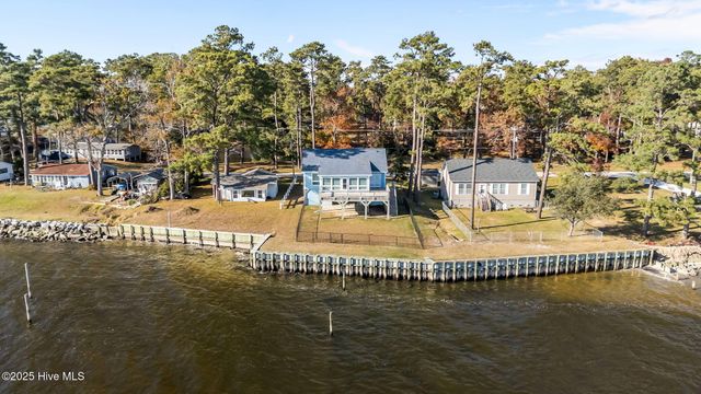 3465 Janiero Road, Arapahoe, NC 28510