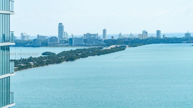 650 NE 32nd St 2105, Miami, FL 33137