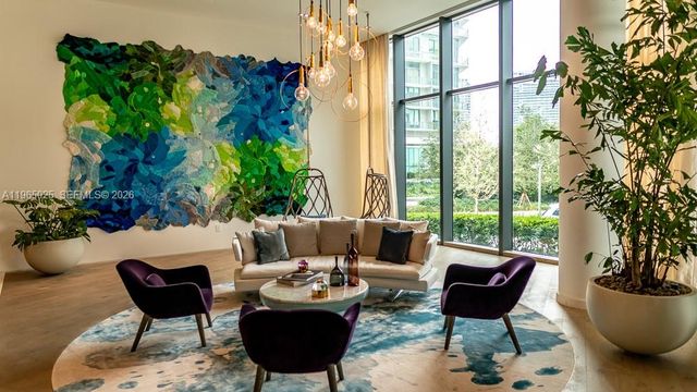 650 NE 32nd St 2105, Miami, FL 33137