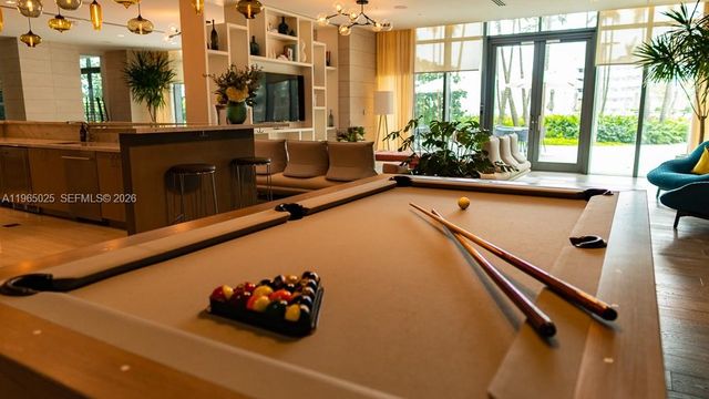 650 NE 32nd St 2105, Miami, FL 33137