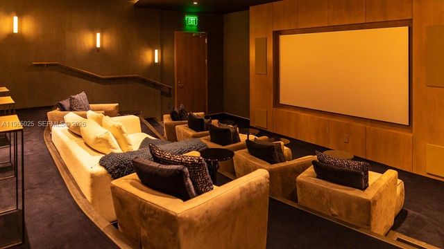 650 NE 32nd St 2105, Miami, FL 33137