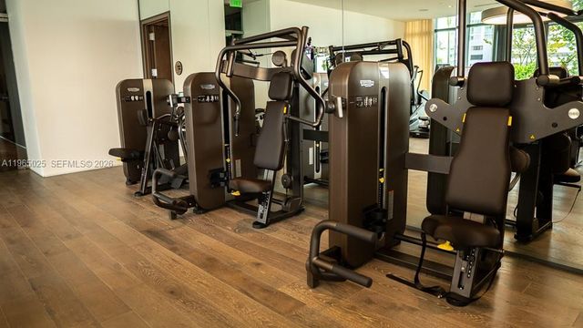 650 NE 32nd St 2105, Miami, FL 33137