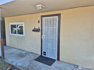 317 7th Street SW #6, Puyallup, WA 98371