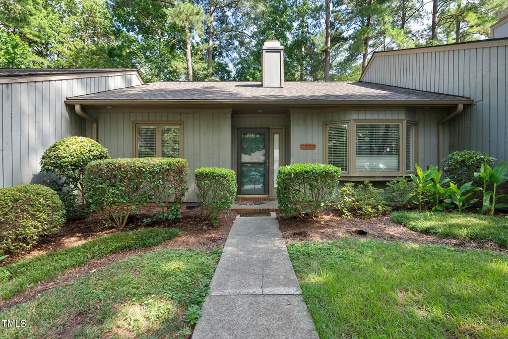 7926 Brown Bark Place, Raleigh, NC 27615