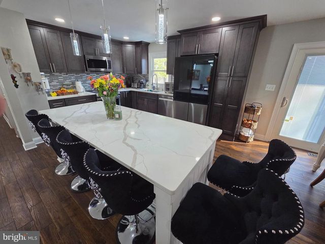 13321 NASSAU DR, Woodbridge, VA 22193