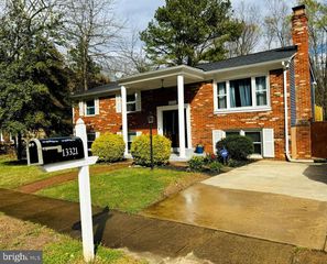 13321 NASSAU DR, Woodbridge, VA 22193