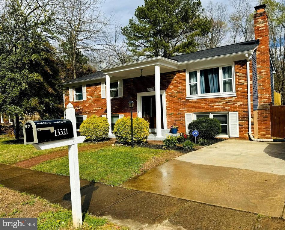 13321 NASSAU DR, Woodbridge, VA 22193