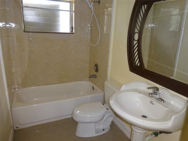 740 E Evanston Circle, Fort Lauderdale, FL 33312