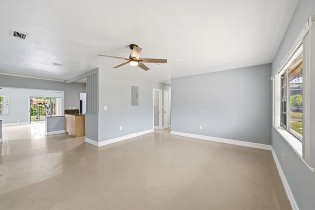740 E Evanston Circle, Fort Lauderdale, FL 33312