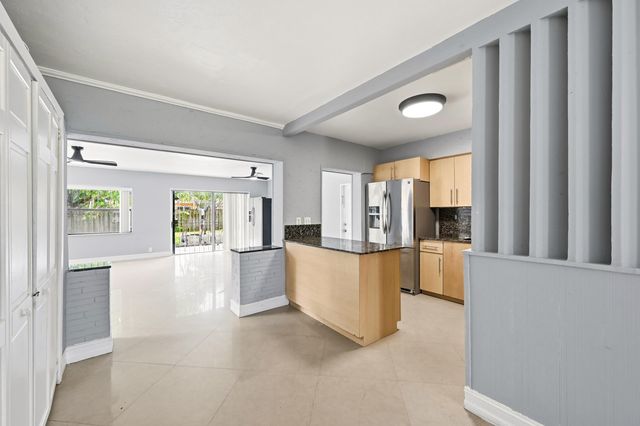 740 E Evanston Circle, Fort Lauderdale, FL 33312