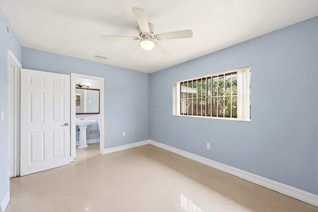 740 E Evanston Circle, Fort Lauderdale, FL 33312