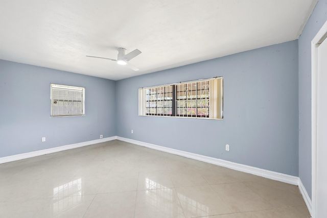 740 E Evanston Circle, Fort Lauderdale, FL 33312