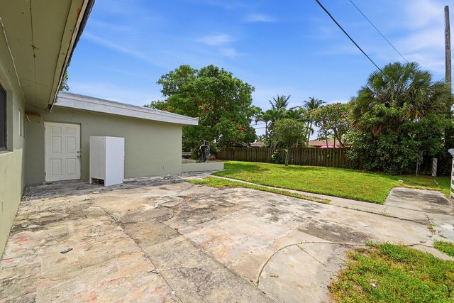 740 E Evanston Circle, Fort Lauderdale, FL 33312