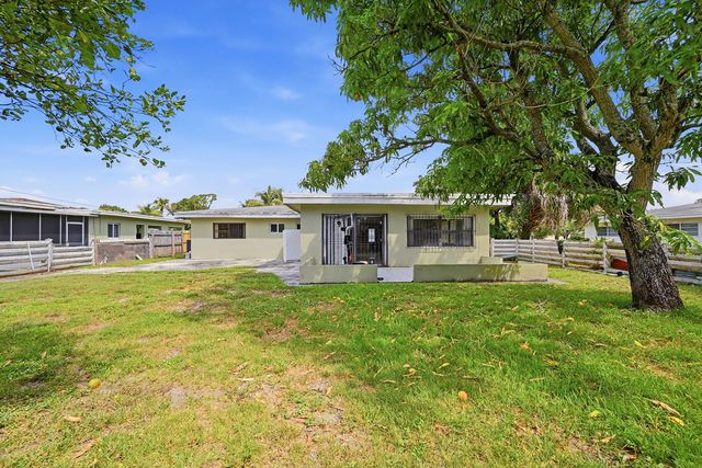 740 E Evanston Circle, Fort Lauderdale, FL 33312