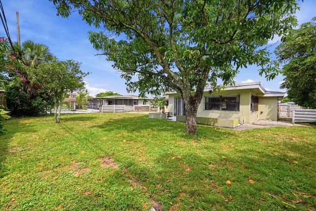 740 E Evanston Circle, Fort Lauderdale, FL 33312