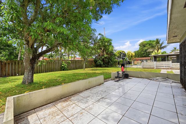 740 E Evanston Circle, Fort Lauderdale, FL 33312
