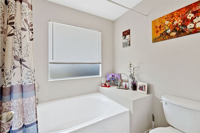 5808 Blackmore Avenue, Fort Worth, TX 76107