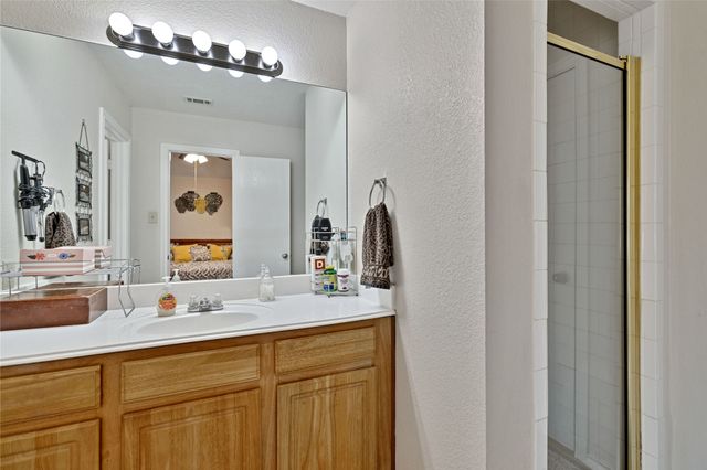 5808 Blackmore Avenue, Fort Worth, TX 76107