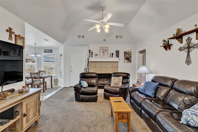 5808 Blackmore Avenue, Fort Worth, TX 76107