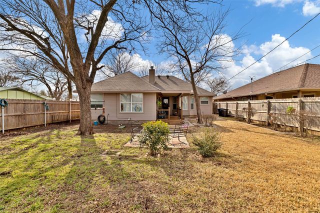 5808 Blackmore Avenue, Fort Worth, TX 76107