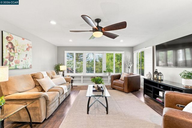 1461 Cortez Ct, Walnut Creek, CA 94598