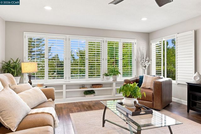 1461 Cortez Ct, Walnut Creek, CA 94598