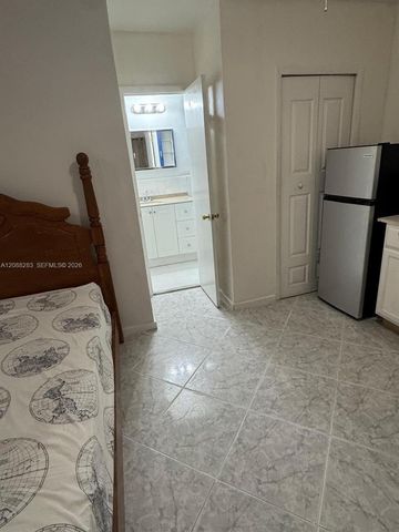 1281 NE 210th Terrace B, Miami, FL 33179