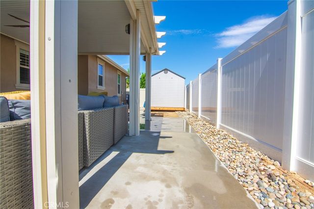 2056 Caltha Way, Perris, CA 92571
