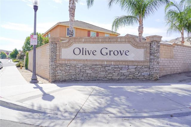 2056 Caltha Way, Perris, CA 92571
