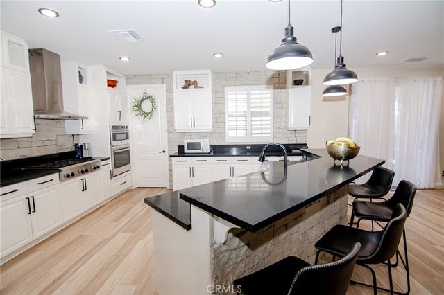 2056 Caltha Way, Perris, CA 92571
