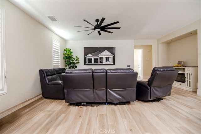 2056 Caltha Way, Perris, CA 92571