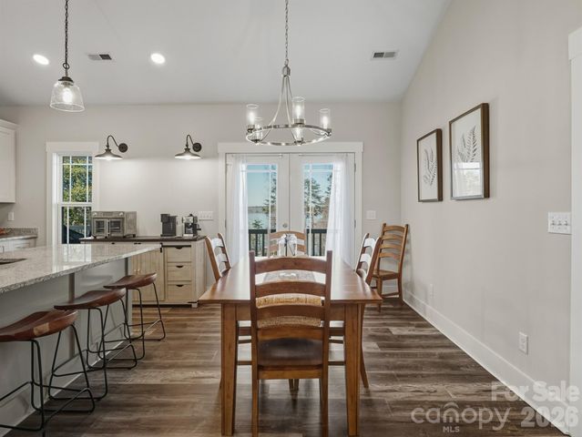 9464 Riviera Drive, Sherrills Ford, NC 28673