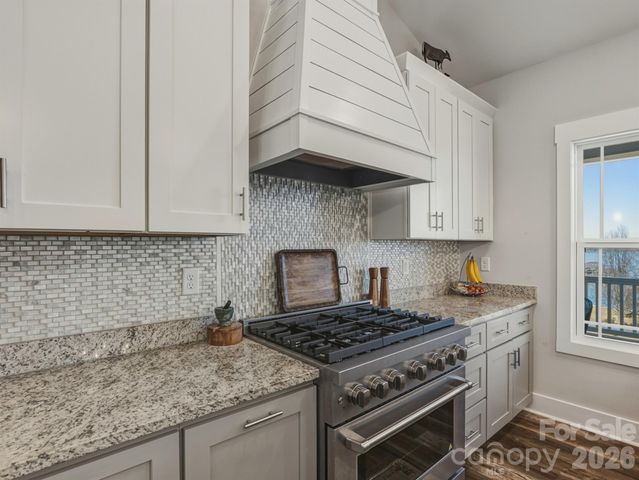 9464 Riviera Drive, Sherrills Ford, NC 28673