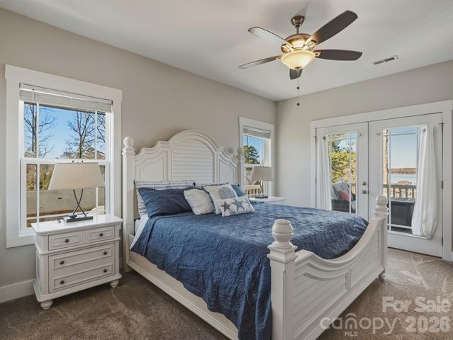 9464 Riviera Drive, Sherrills Ford, NC 28673