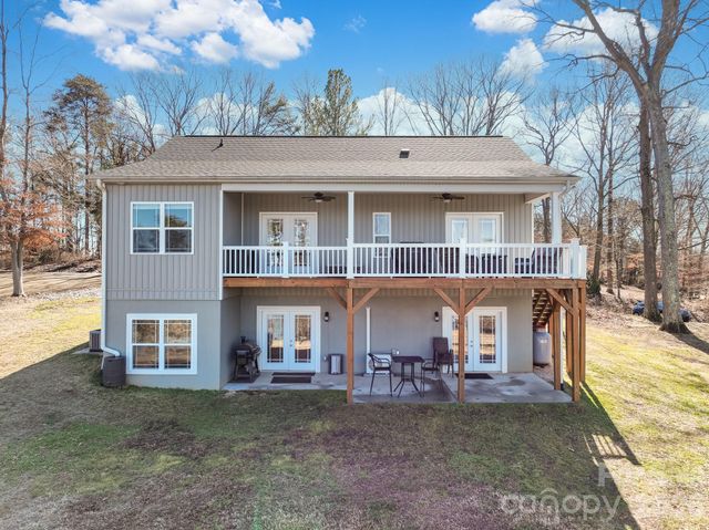 9464 Riviera Drive, Sherrills Ford, NC 28673