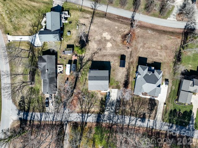 9464 Riviera Drive, Sherrills Ford, NC 28673