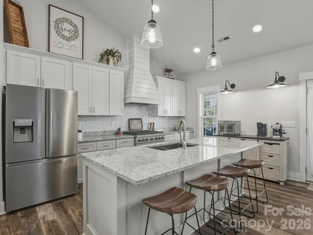 9464 Riviera Drive, Sherrills Ford, NC 28673