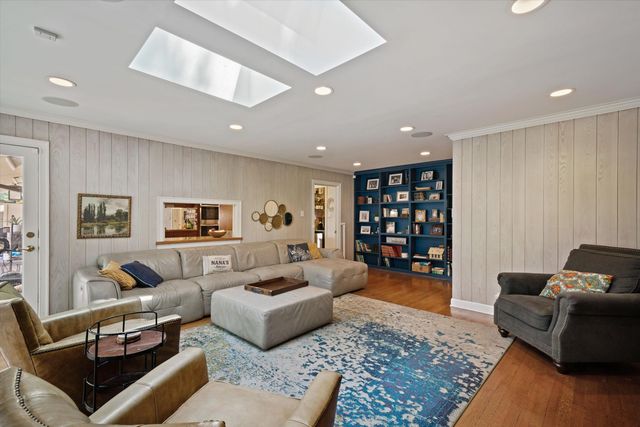 5690 N ANGELA RD, Memphis, TN 38120