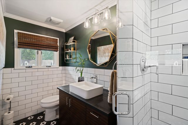 5690 N ANGELA RD, Memphis, TN 38120