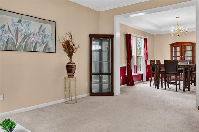 108 Great Rock Dr, Bethel Park, PA 15102