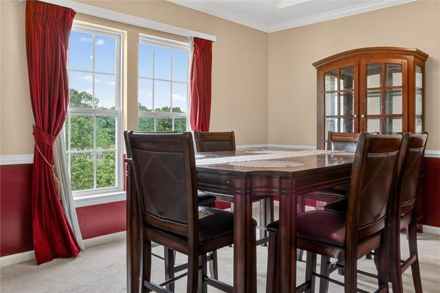 108 Great Rock Dr, Bethel Park, PA 15102