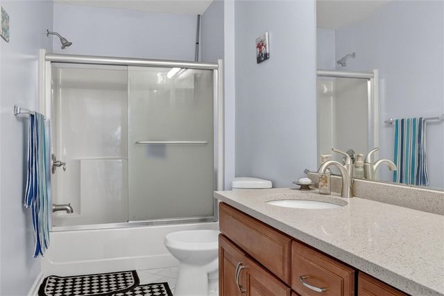 108 Great Rock Dr, Bethel Park, PA 15102