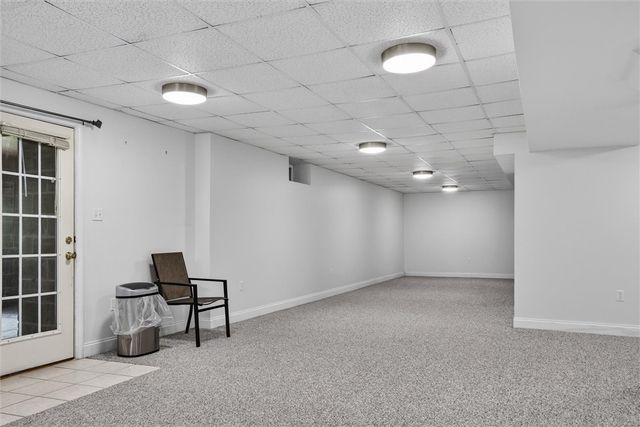 108 Great Rock Dr, Bethel Park, PA 15102