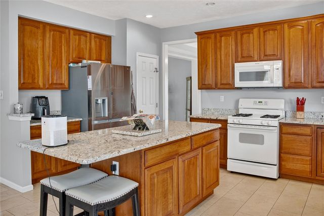 108 Great Rock Dr, Bethel Park, PA 15102
