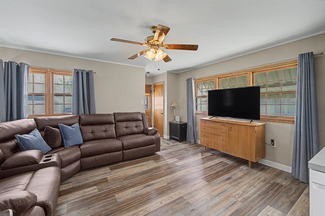 913 Custer St., Salina, KS 67401