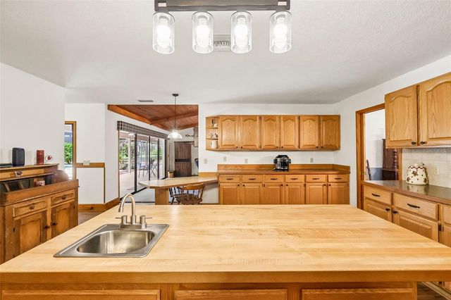 2685 CR 564, Bushnell, FL 33513